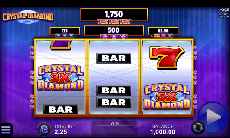 Crystal Diamond AGS slot gameplay screenshot