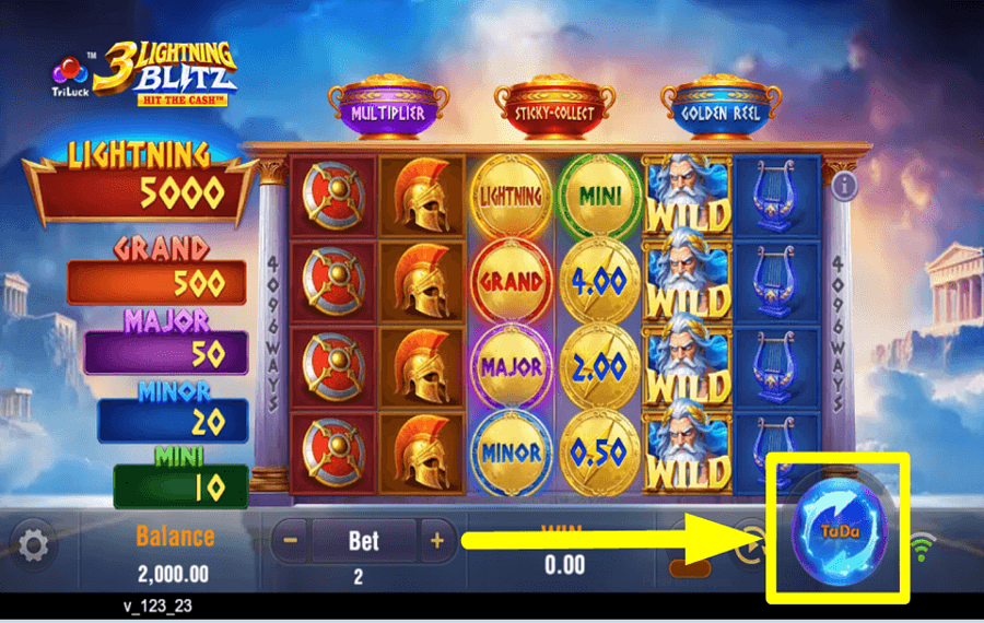 3 Lightning Blitz slot gameplay screenshot