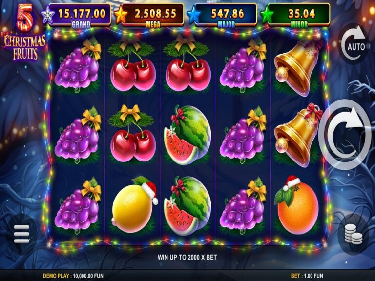 5 Christmas Fruits gameplay